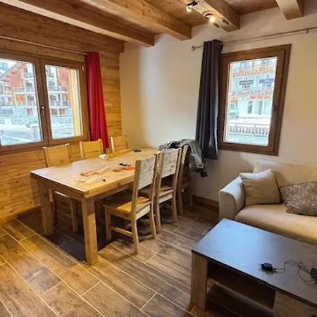 Duplex Montagne Pres Des Pistes, Parking Inclus - Fr-1-445-216 *